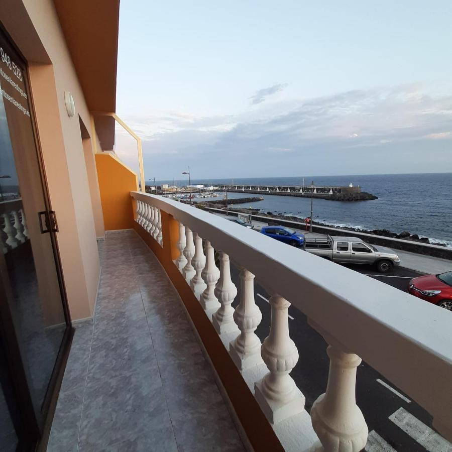 VV 121 con Balcón en primera línea de mar La Restinga Exterior foto