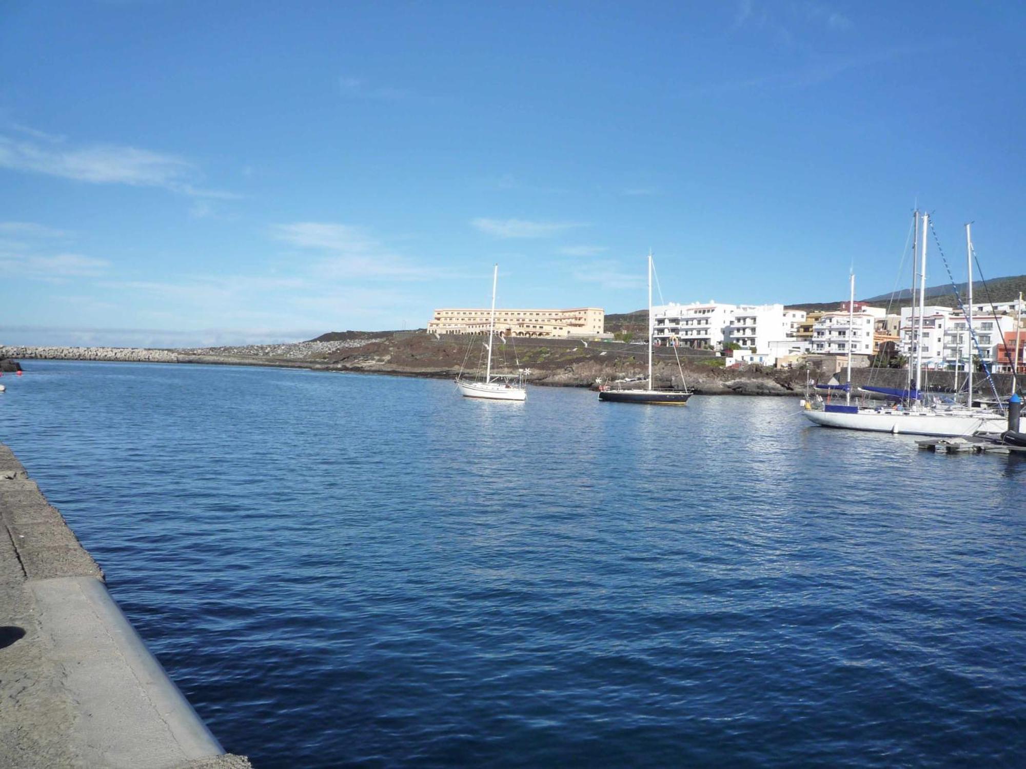 VV 121 con Balcón en primera línea de mar La Restinga Exterior foto